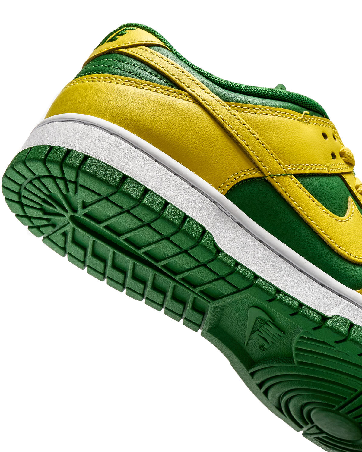 dunk low retro yellow